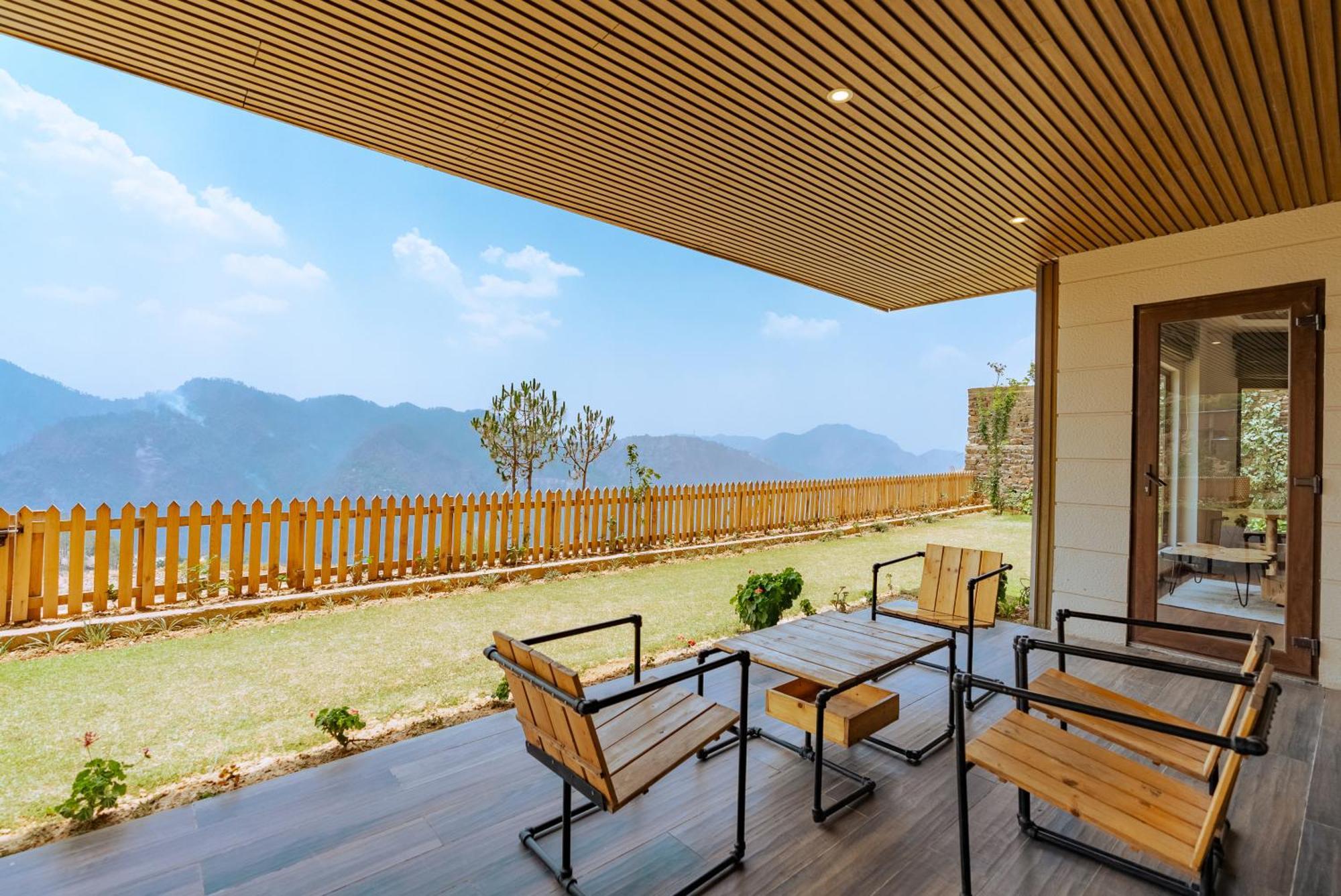 The Manor Luxury Apartments, Shimla Mashobra Extérieur photo